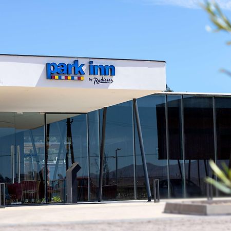 Park Inn By Radisson Los Olivos De 발르나르 외부 사진