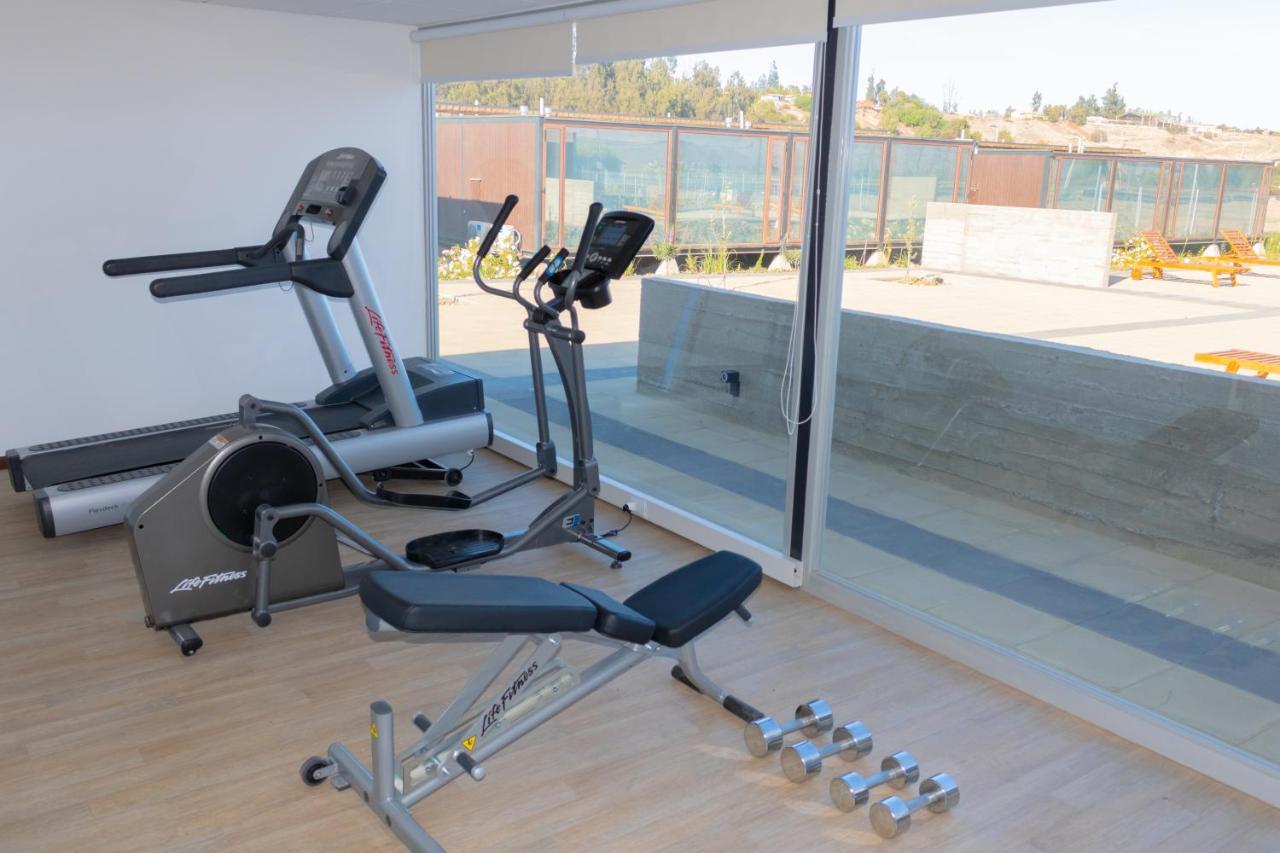Park Inn By Radisson Los Olivos De 발르나르 외부 사진